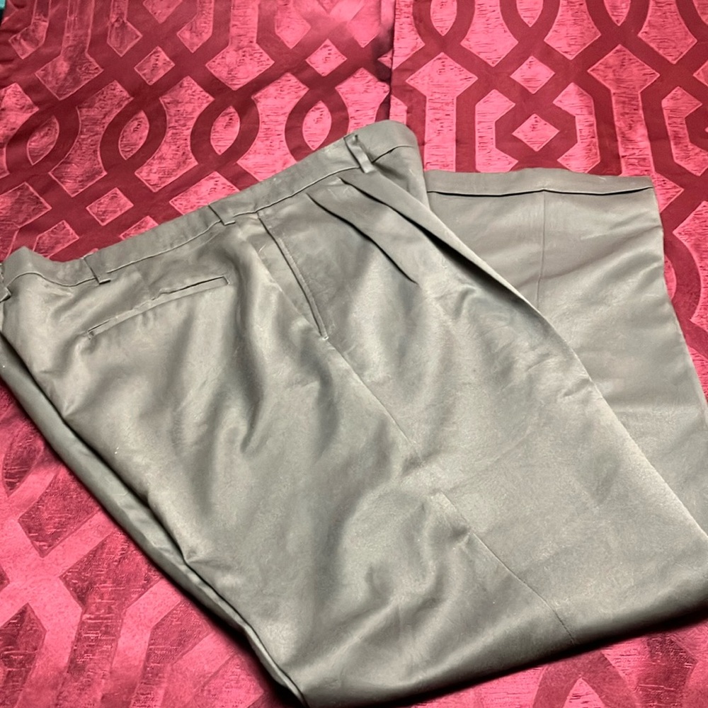 Farah Gray Dress Pants Wide-Leg Design